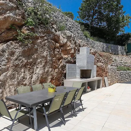 Grotta Tatil Evi *